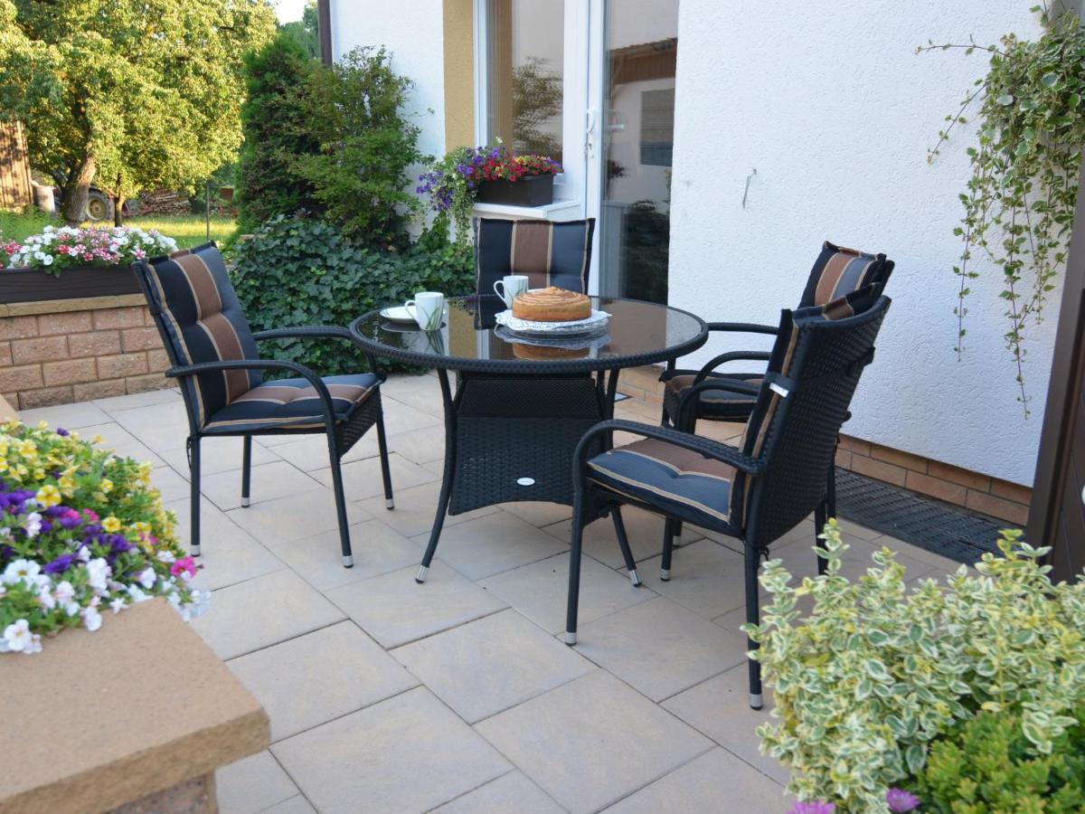 Modern Holiday Home Idyllic Setting With Terrace Medebach Esterno foto